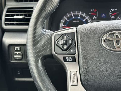 Used 2018 Toyota 4Runner Limited AWD/4WD image 9