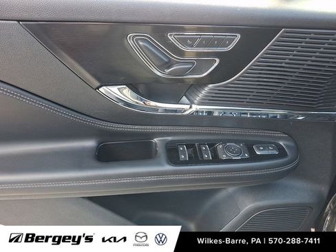 Used 2022 Lincoln Corsair AWD w/ Equipment Group 101A image 14