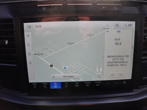 Certified 2023 Ford F350 Lariat w/ Chrome Package image 26