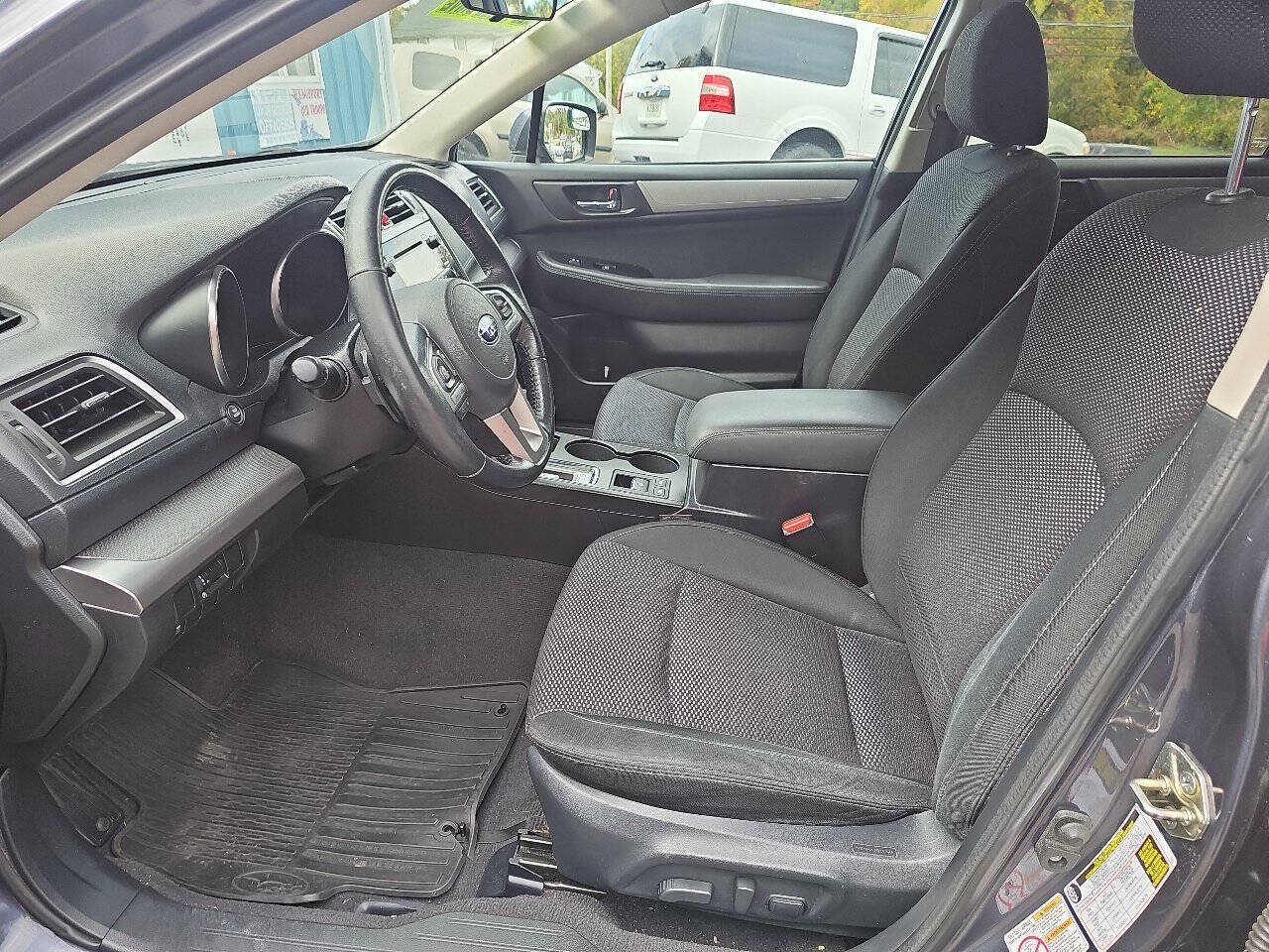 Used 2016 Subaru Outback 2.5i Premium AWD/4WD image 11