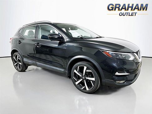 Used 2020 Nissan Rogue Sport SL w/ Premium Package FWD image 1