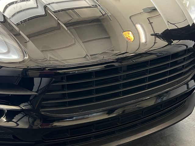 Used 2021 Porsche Macan AWD/4WD image 15