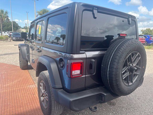 Used 2024 Jeep Wrangler Unlimited Sport AWD/4WD image 21