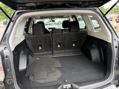 Used 2017 Subaru Forester 2.5i Premium w/ Protection Package #1 AWD/4WD image 21