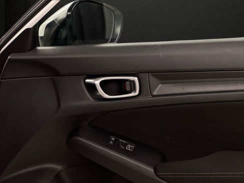 Used 2022 Honda Civic LX image 32