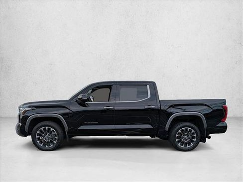Used 2023 Toyota Tundra Limited AWD/4WD image 9