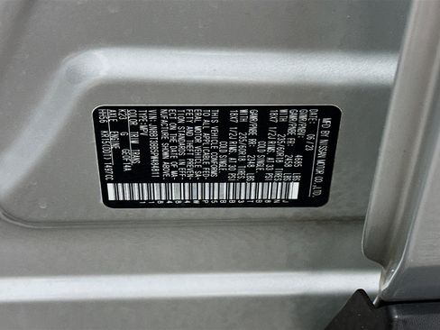 Used 2023 Nissan Rogue SV image 12