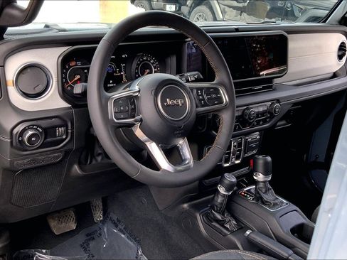 Certified 2024 Jeep Wrangler Sahara w/ Safety Group image 15