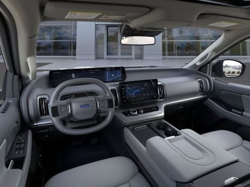 New 2025 Ford Expedition Max Active RWD image 9
