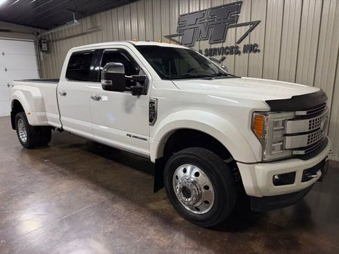Used 2017 Ford F450 Platinum w/ Platinum Ultimate Package AWD/4WD image 6