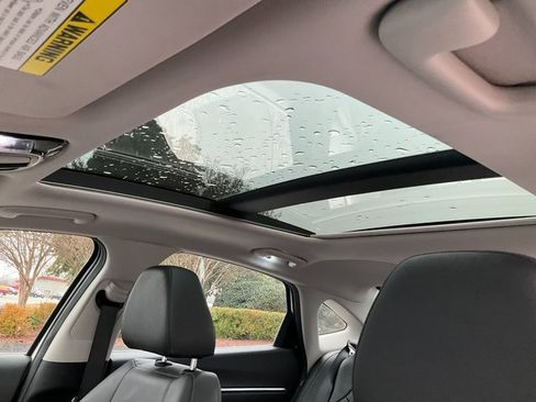 Used 2022 Hyundai Sonata Limited image 9