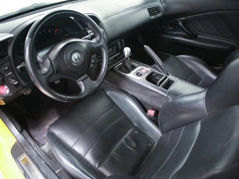 Used 2001 Honda S2000 Base 2dr Convertible image 15