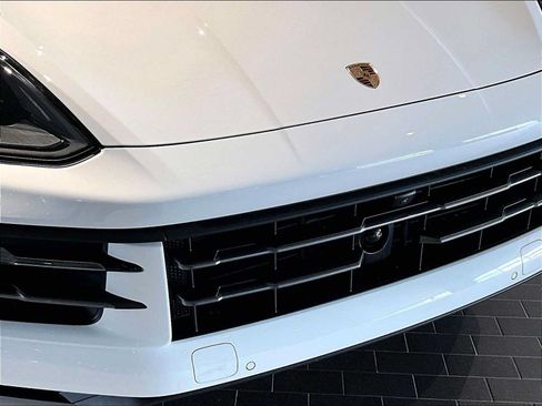 New 2026 Porsche Cayenne AWD/4WD image 30