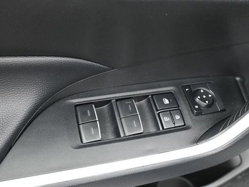 Used 2025 Toyota RAV4 XLE FWD image 11