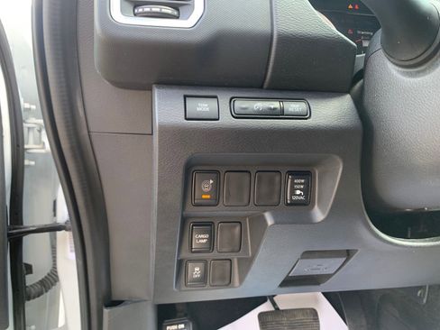 Used 2022 Nissan Frontier SV image 13