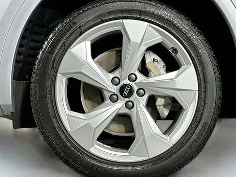 Used 2023 Audi Q5 2.0T Premium Plus w/ Premium Plus Package image 11