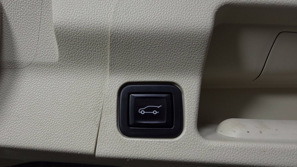 Used 2020 GMC Acadia Denali AWD/4WD image 14