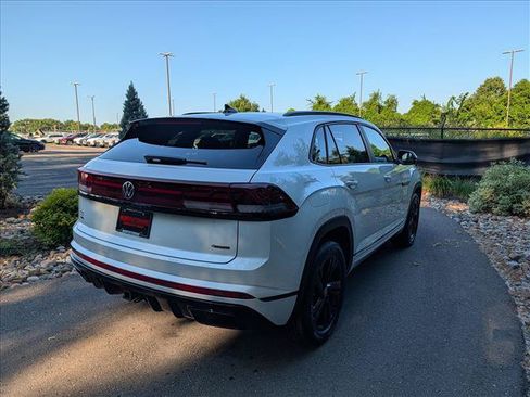 Certified 2025 Volkswagen Atlas Cross Sport SEL R-Line AWD/4WD image 5