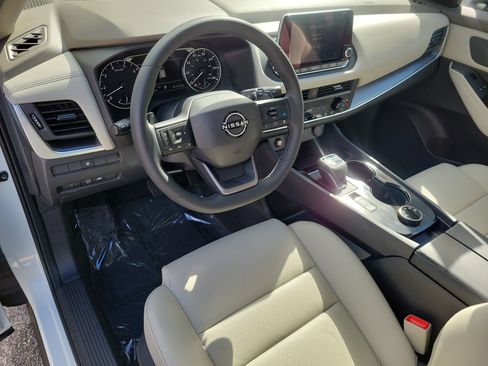 Certified 2026 Nissan Rogue Dark Armor AWD/4WD image 13