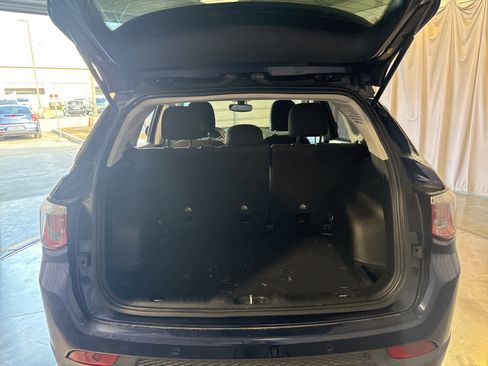 Used 2019 Jeep Compass Sport w/ Tech Group image 18