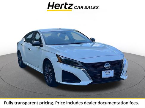 Used 2025 Nissan Altima 2.5 SV FWD image 1