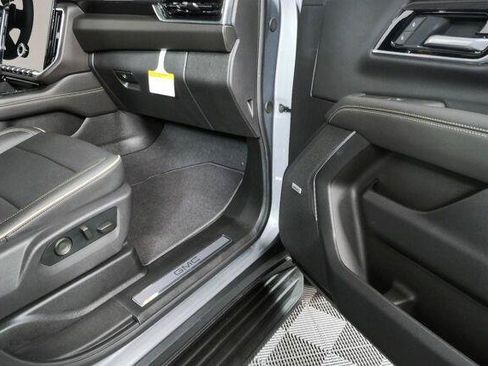 New 2026 GMC Yukon Elevation w/ Elevation Premium Package RWD image 36