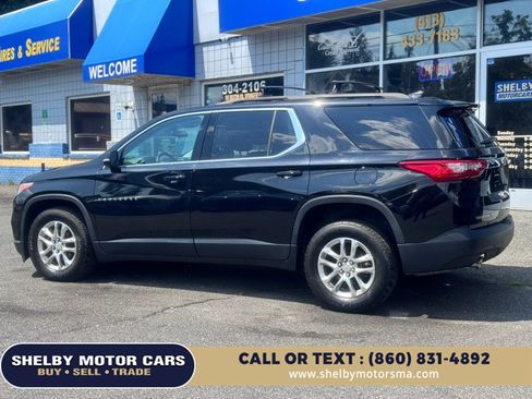 Used 2020 Chevrolet Traverse LT w/ Driver Confidence II Package AWD/4WD image 7