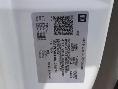 Used 2024 GMC Savana 2500 w/ Driver Convenience Package RWD image 22