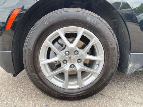 Used 2023 Chevrolet Equinox LT FWD image 31