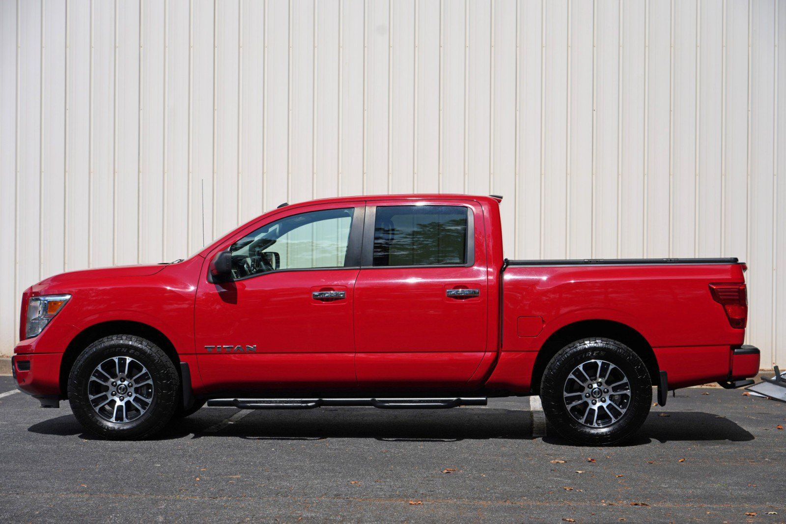 Used 2021 Nissan Titan SV w/ SV Convenience Package RWD image 41