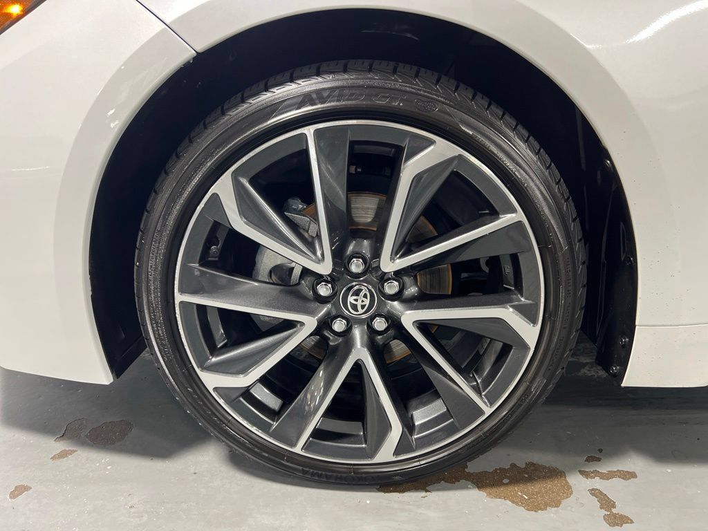Certified 2022 Toyota Corolla SE FWD image 9