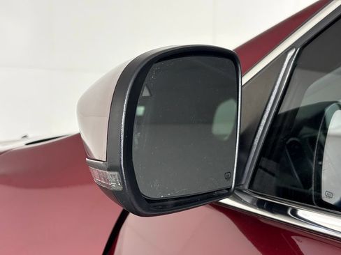 Used 2019 Jeep Cherokee Latitude Plus w/ Comfort/Convenience Group FWD image 13