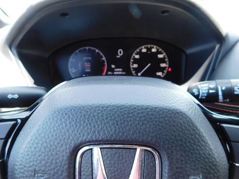 Used 2024 Honda HR-V Sport image 29