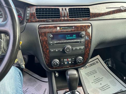 Used 2012 Chevrolet Impala LTZ image 19