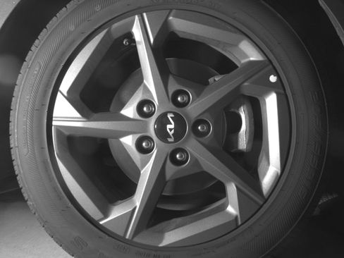 Used 2025 Kia K4 FWD image 16