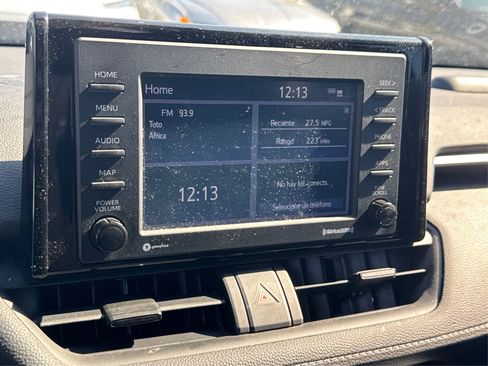 Used 2022 Toyota RAV4 XLE image 28