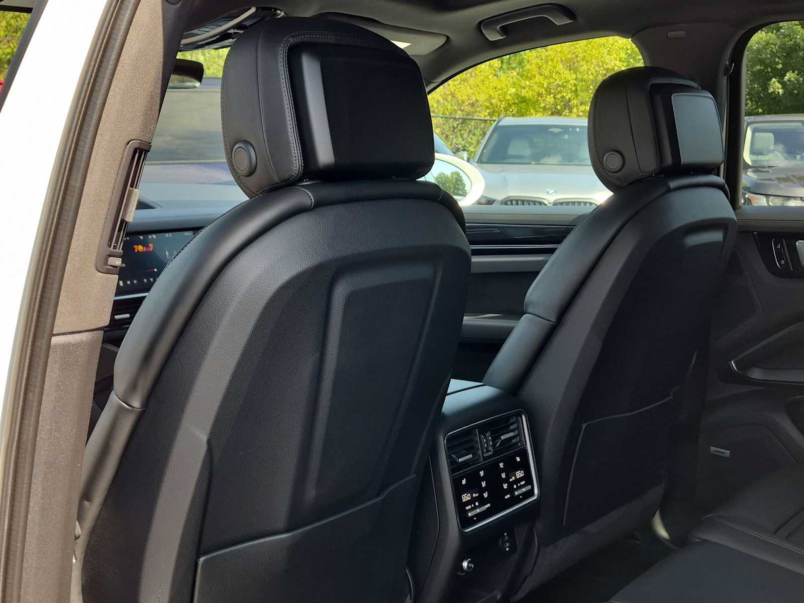 Used 2021 Porsche Cayenne S AWD/4WD image 19