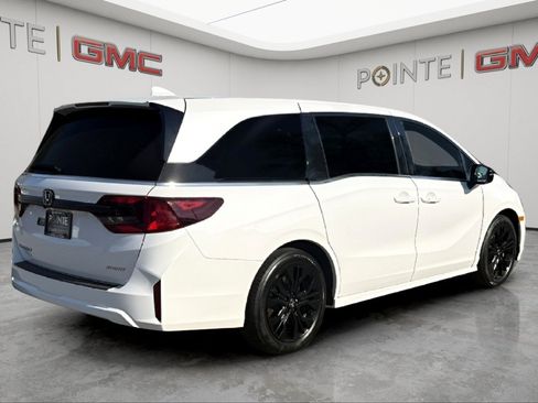 Used 2025 Honda Odyssey Sport-L image 5