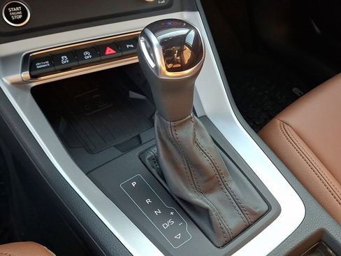 Certified 2025 Audi Q3 2.0T Premium w/ Convenience Package image 15