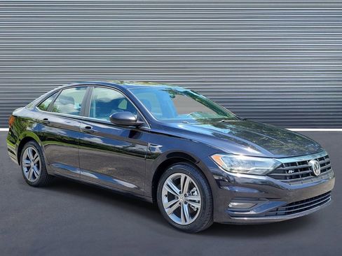 Used 2021 Volkswagen Jetta R-Line FWD image 2