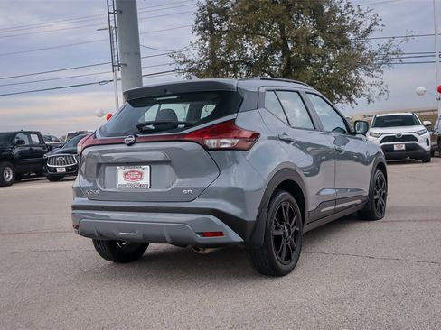 Used 2024 Nissan Kicks SR w/ SR Premium Package image 5