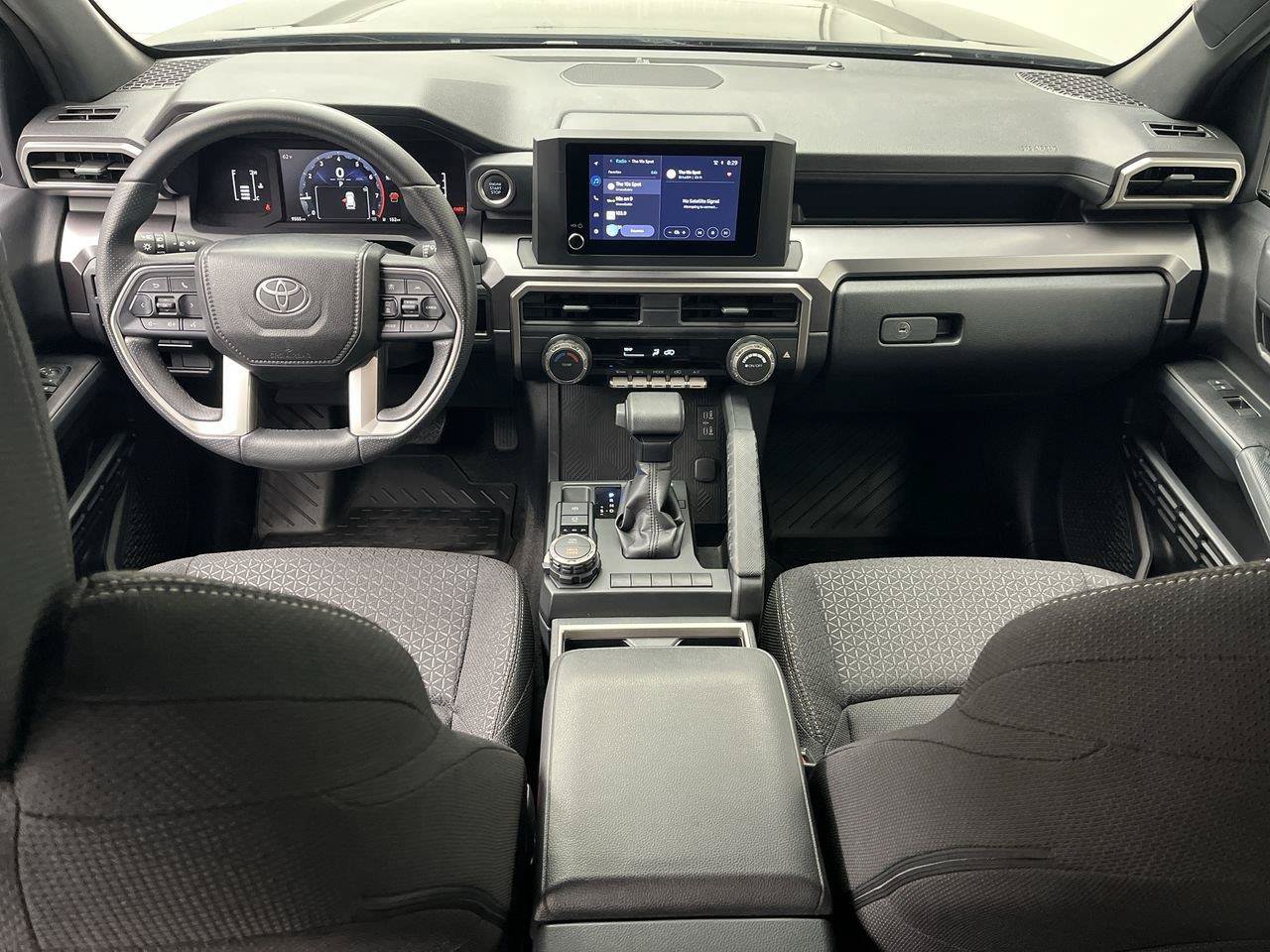 Used 2025 Toyota 4Runner SR5 AWD/4WD image 4