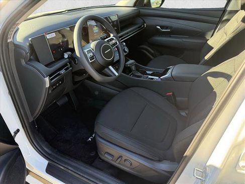 New 2026 Hyundai Tucson SEL image 3