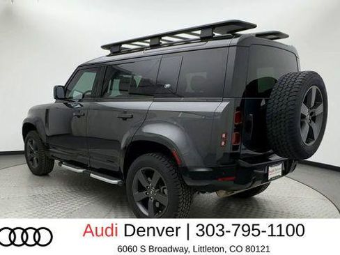 Used 2022 Land Rover Defender 110 X-Dynamic SE AWD/4WD image 4