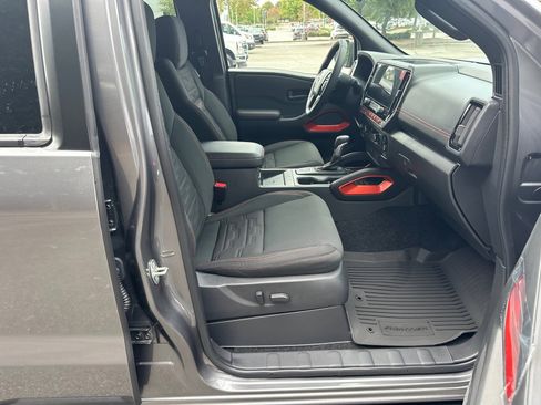 New 2026 Nissan Frontier PRO-4X w/ Pro-4x Convenience Package image 13