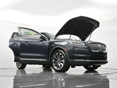 Used 2023 Lincoln Nautilus Reserve image 51