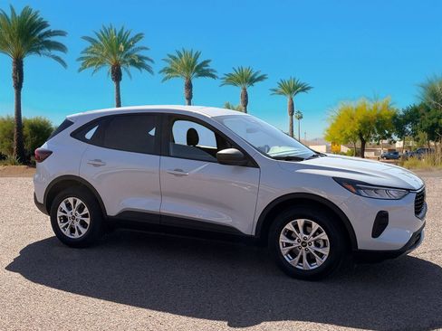 Certified 2025 Ford Escape Active FWD image 7