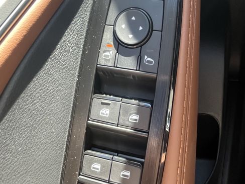 New 2026 Nissan Rogue Platinum AWD/4WD image 26