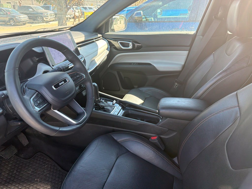 Used 2023 Jeep Compass Limited AWD/4WD image 12