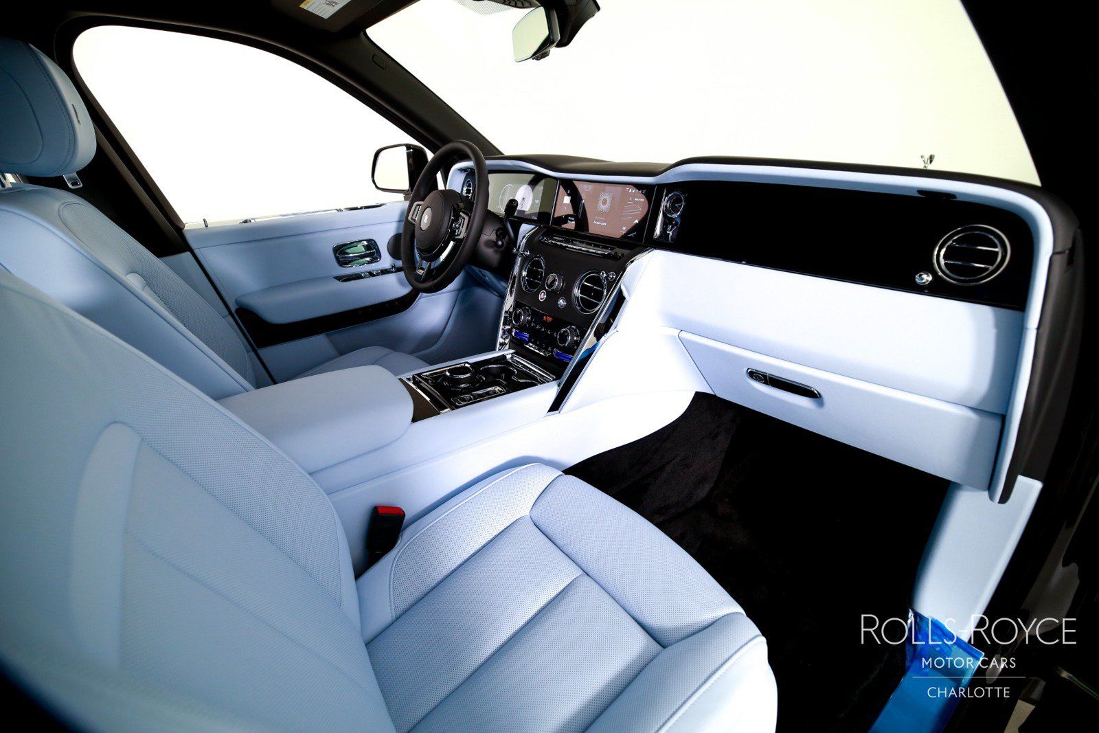 New 2027 Rolls-Royce Cullinan AWD/4WD image 37